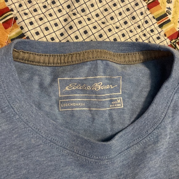 🔥Men’s Eddie Bauer size M blue tshirt - Picture 4 of 5
